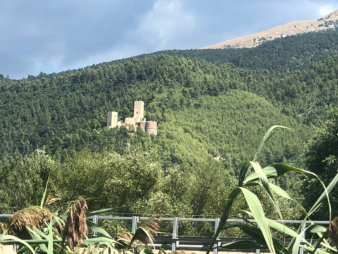 Popoli Castle from the Nature Reserve